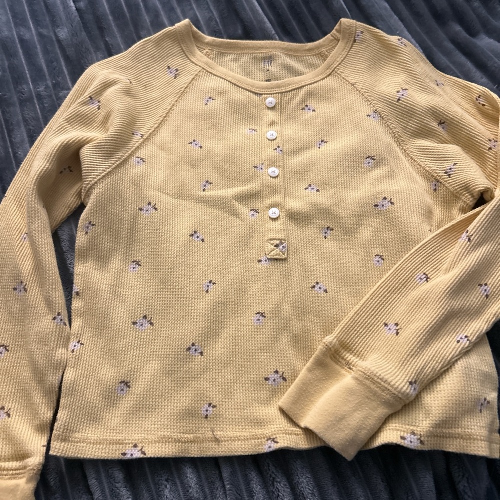 Gap girls shirt